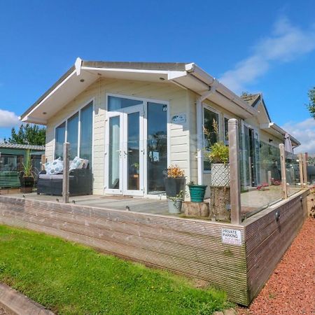 A And C Lodge Plot 21 2 Double Bedrooms Plot 21 With Hot Tub 1 Pet Only No Commercial Vans 4Pm Check In High Hesket Exteriér fotografie